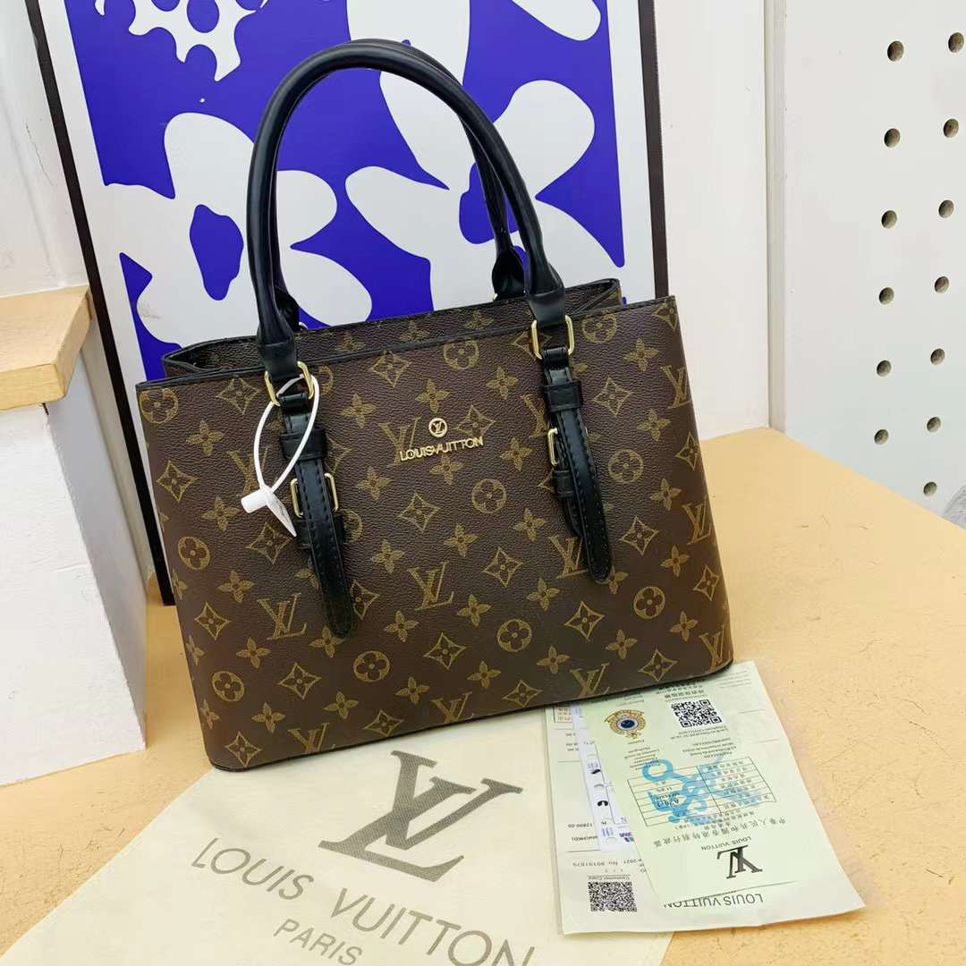 LOUIS VUITTON Hand Bag