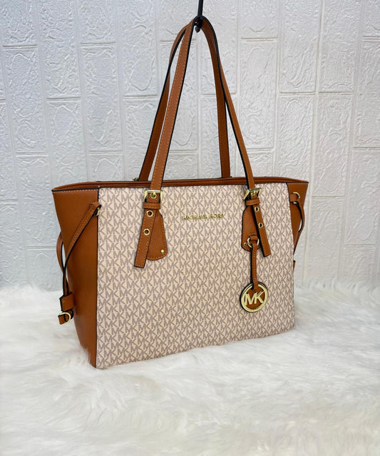 Orignal MICHEAL KORS Desinged Hand Bag