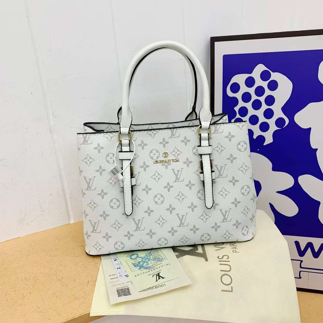 LOUIS VUITTON Hand Bag