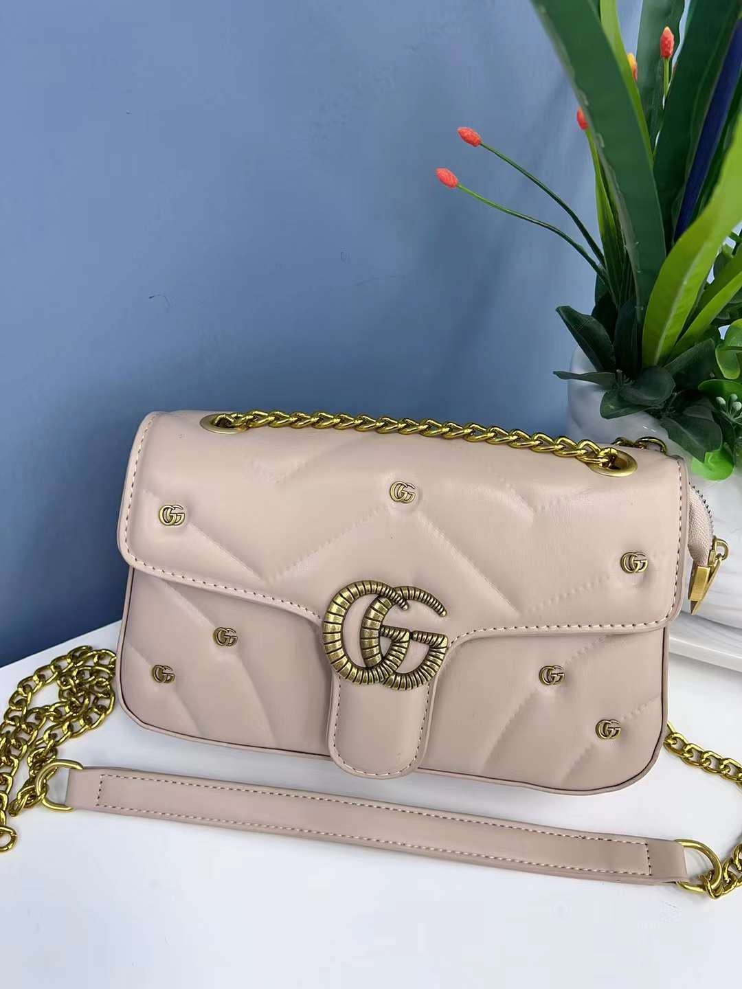 GUCCI Cross Body Bag