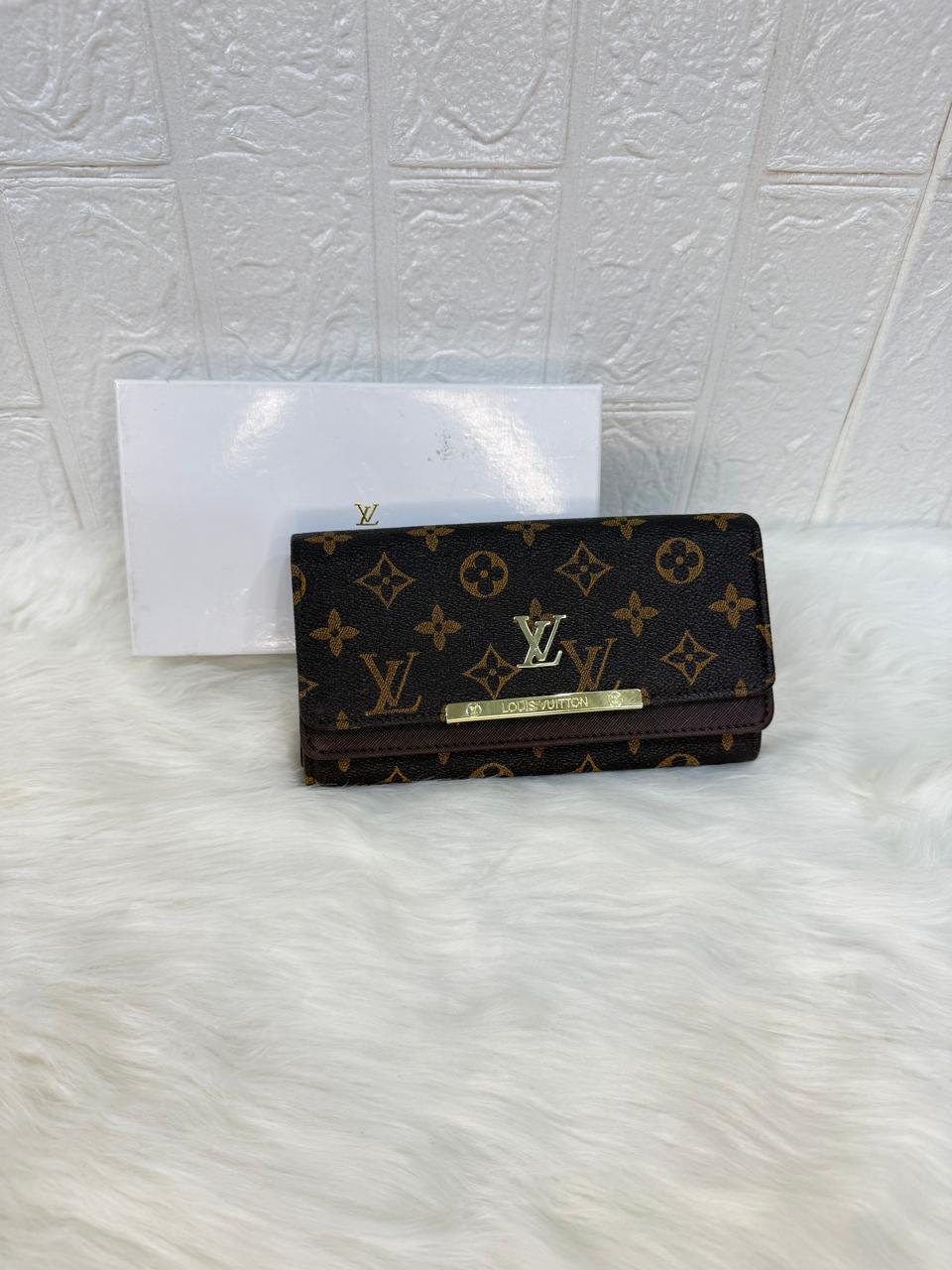 LOUIS VUITTON Ladies Wallet