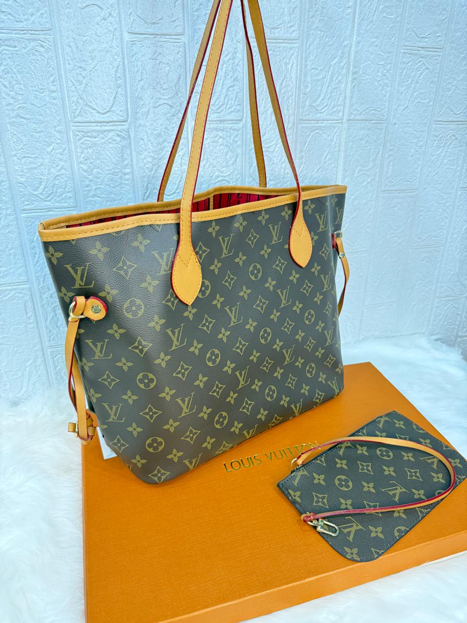 LOUIS VUITTON Hand Bag