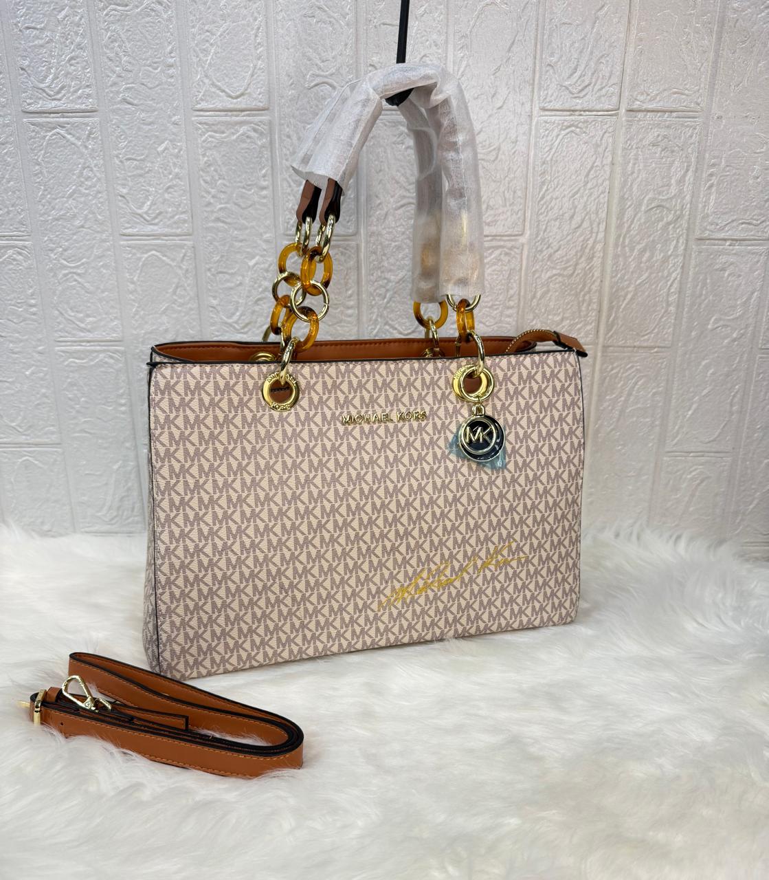 Orignal MICHAEL KORS Desinged Hand Bag